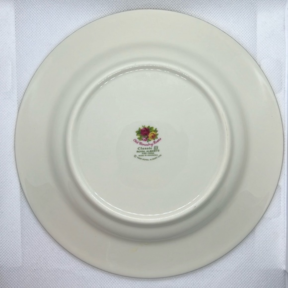 SALAD / DESERT PLATE RARE 1999 ROYAL ALBERT CHINA OLD COUNTRY ROSES CLASIC III - Picture 6 of 9